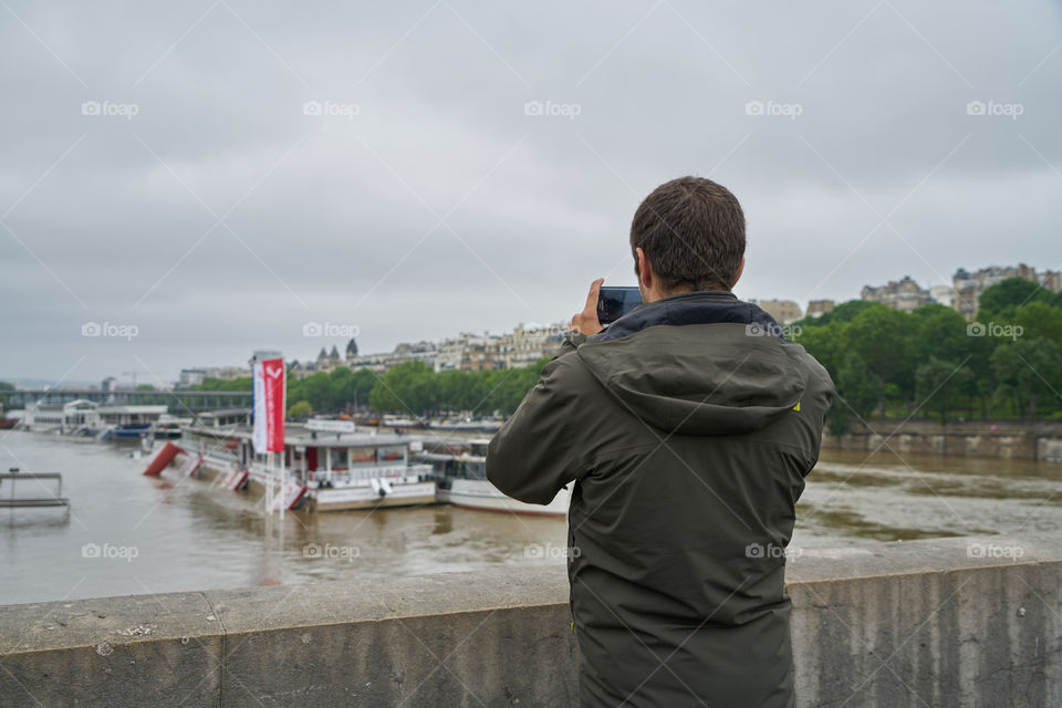 Desbordamiento del Río Sena a su paso por París.