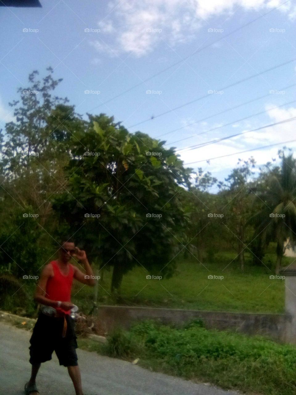 this picture is so funny I never seen this person on till I was up loading it but just looking at this picture makes see he was posting for it