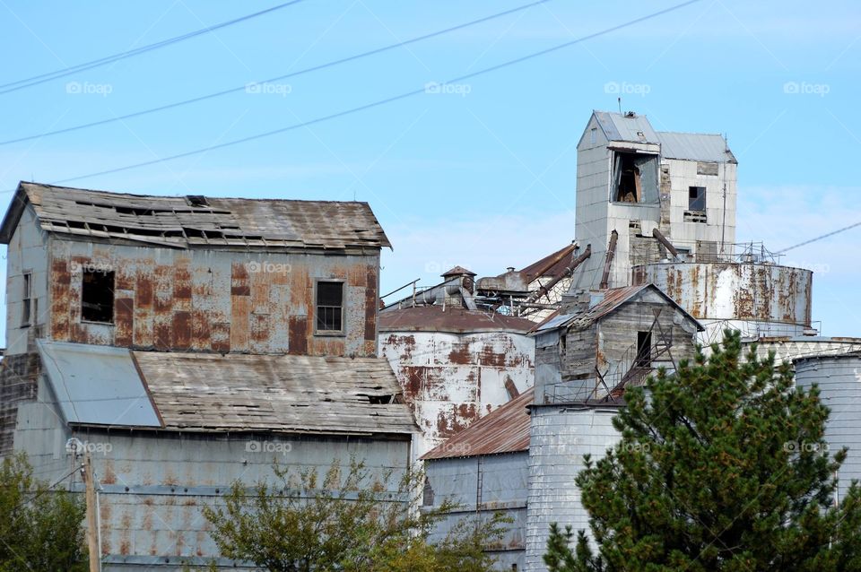 Abandoned sunflower refinery in Wilson, Kansas.