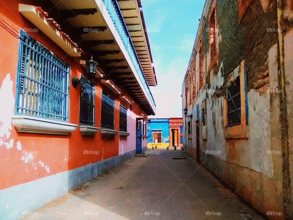 An alleyway from the Puerto Cabello's Town.