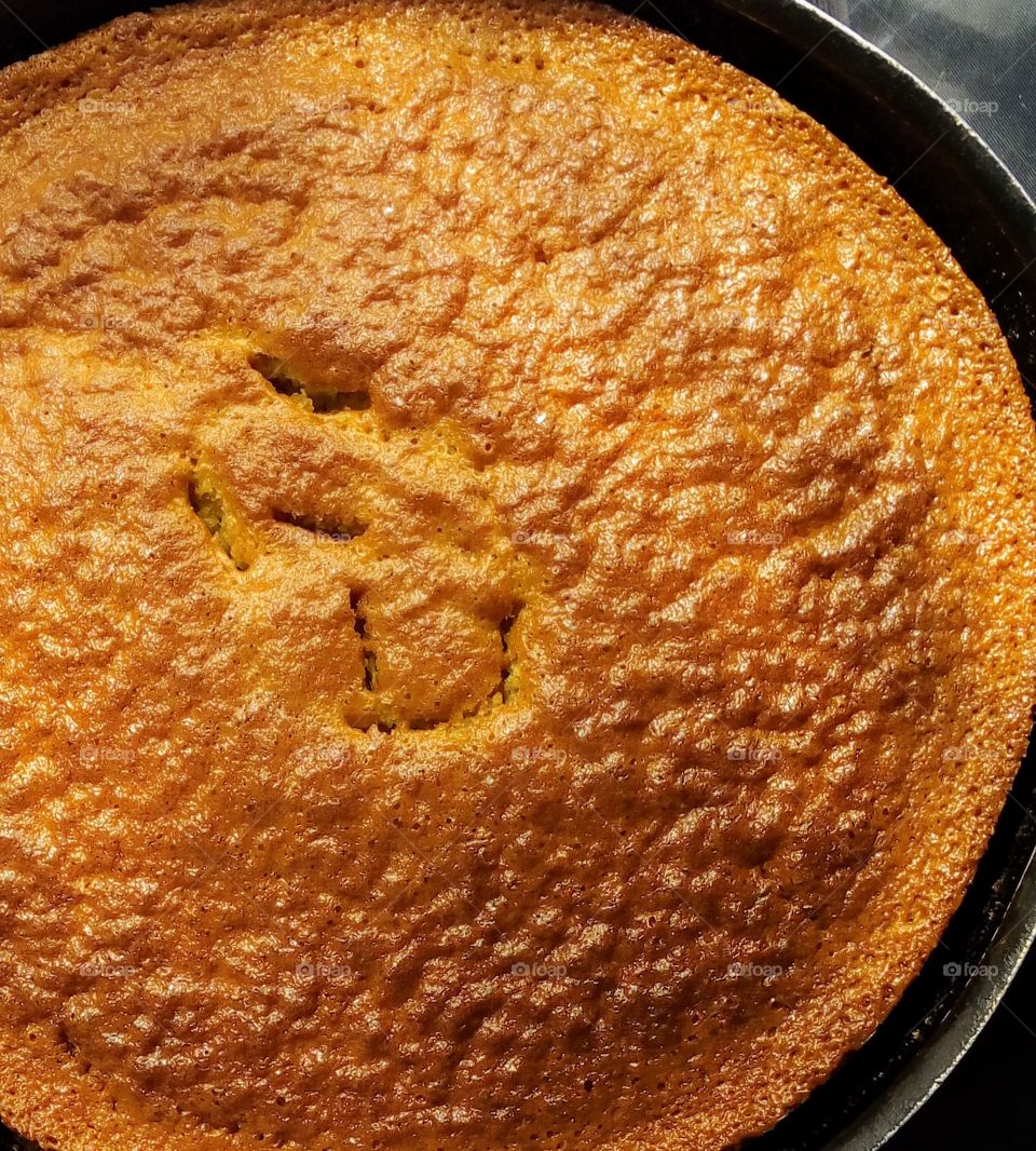 Cake with orange without
  Chocolate made of milk, eggs, flour and fanya