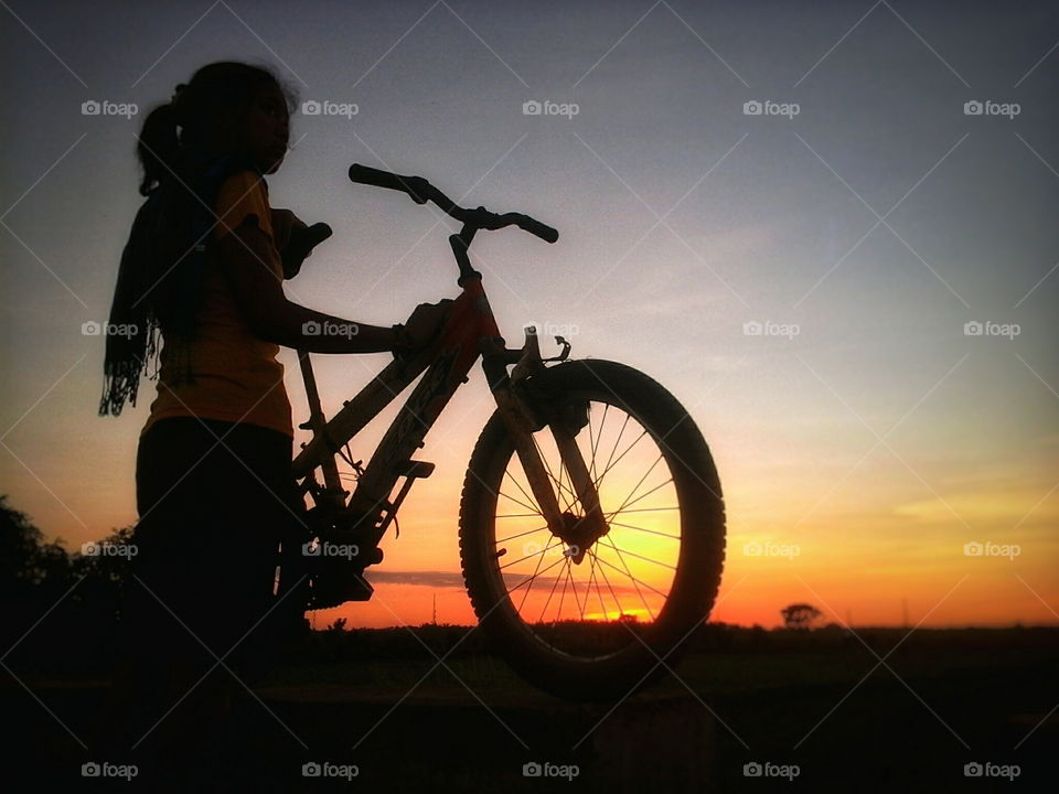 A girl with her bike 