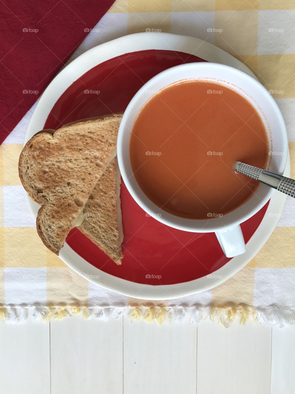 Tomato soup and sandwich