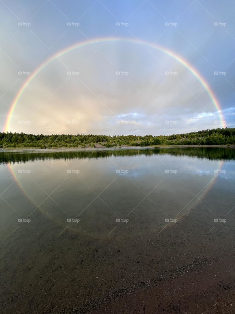 Rainbow reflections