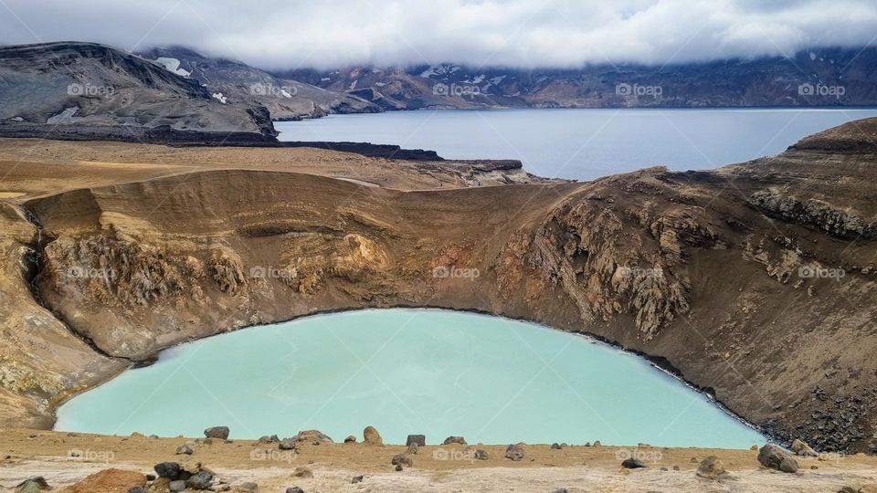 Volcanic catering lake