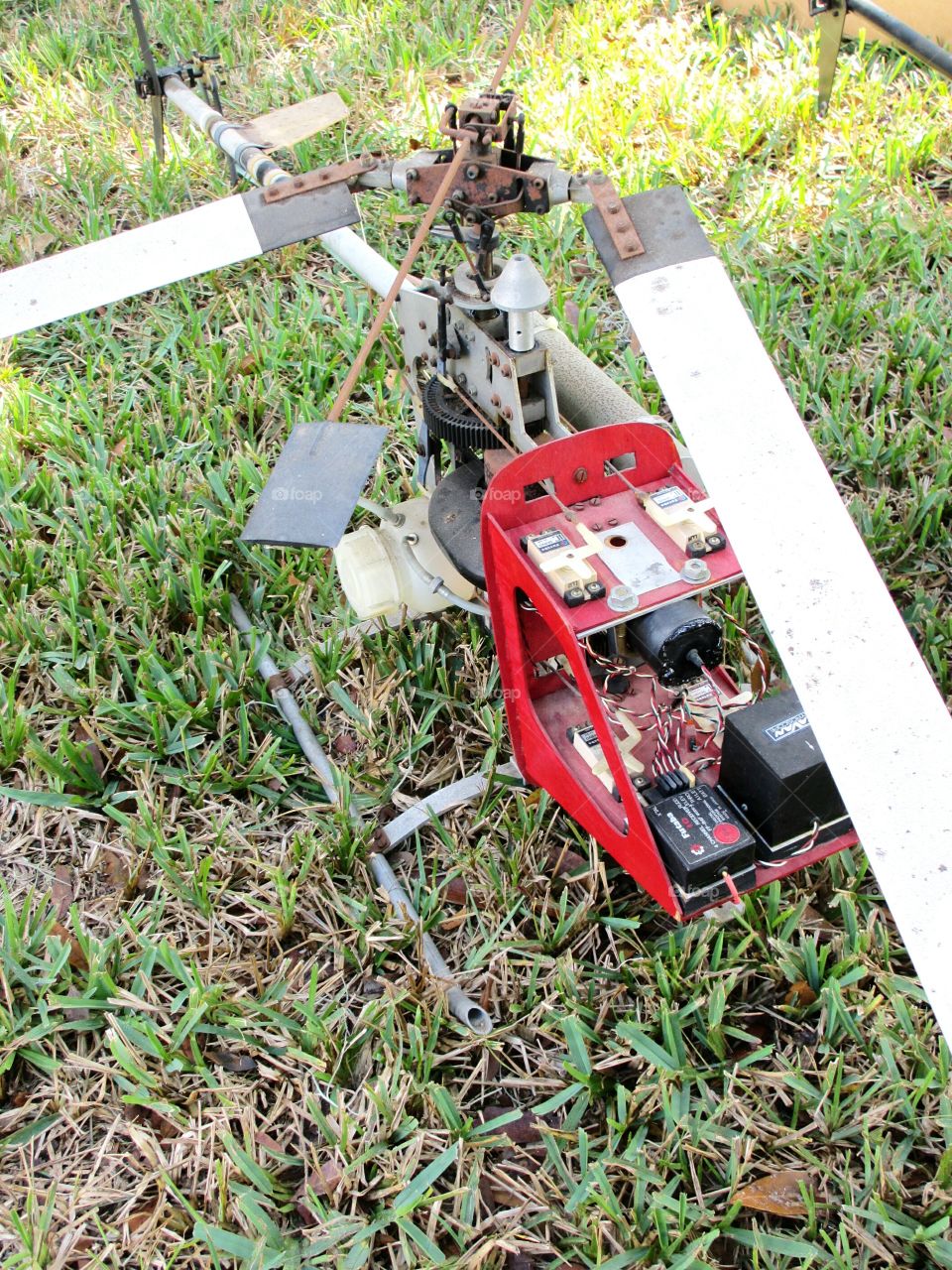 retro drone, radio controlled helicopter