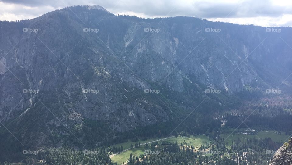 Yosemite Valley view from Upper Falls 