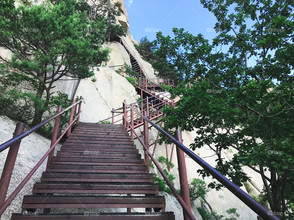 Stairs up and beautiful mountains of Seoraksan National Park. South Korea