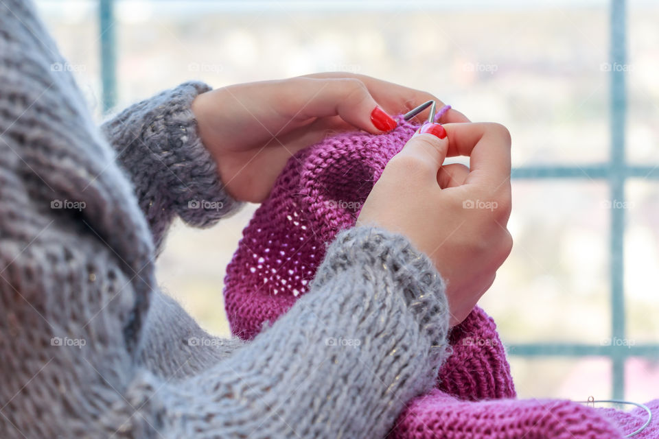 Close-up of a woman hand crocheting
