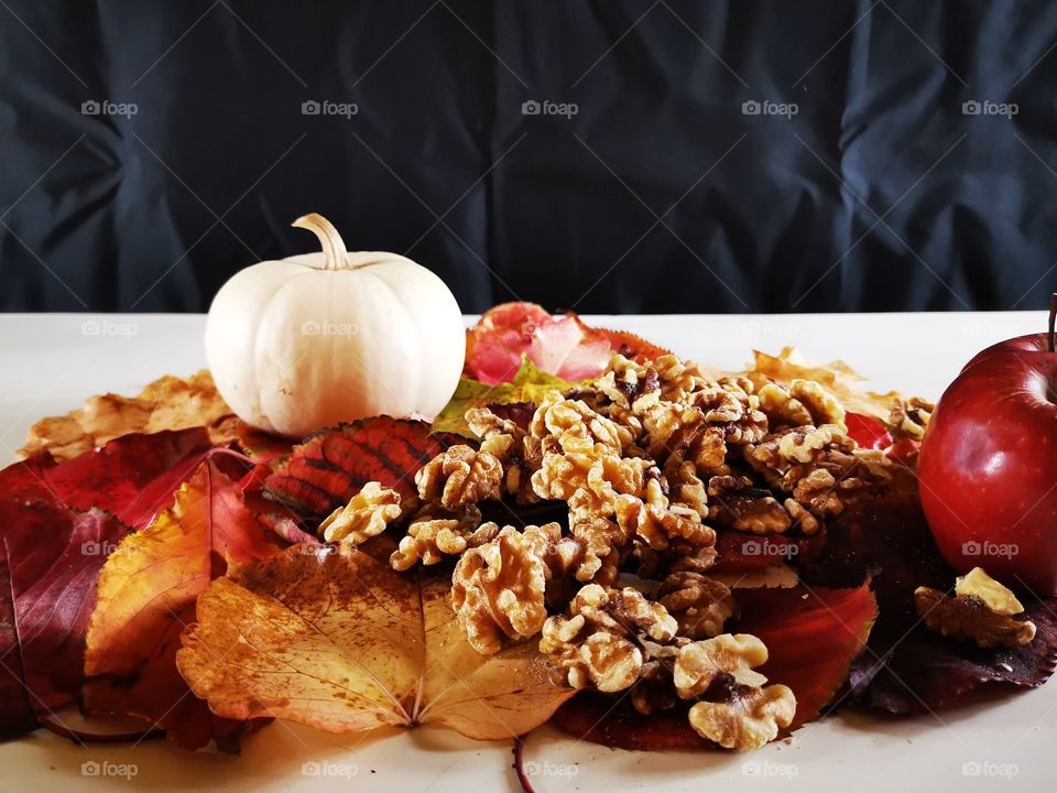 Autumnal composition