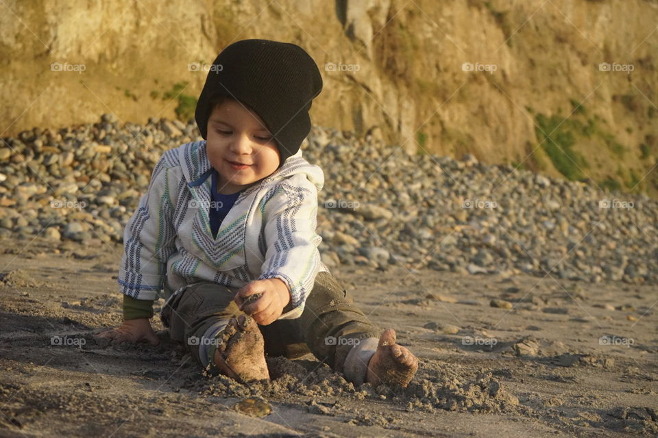 Happiness shines more than gold 