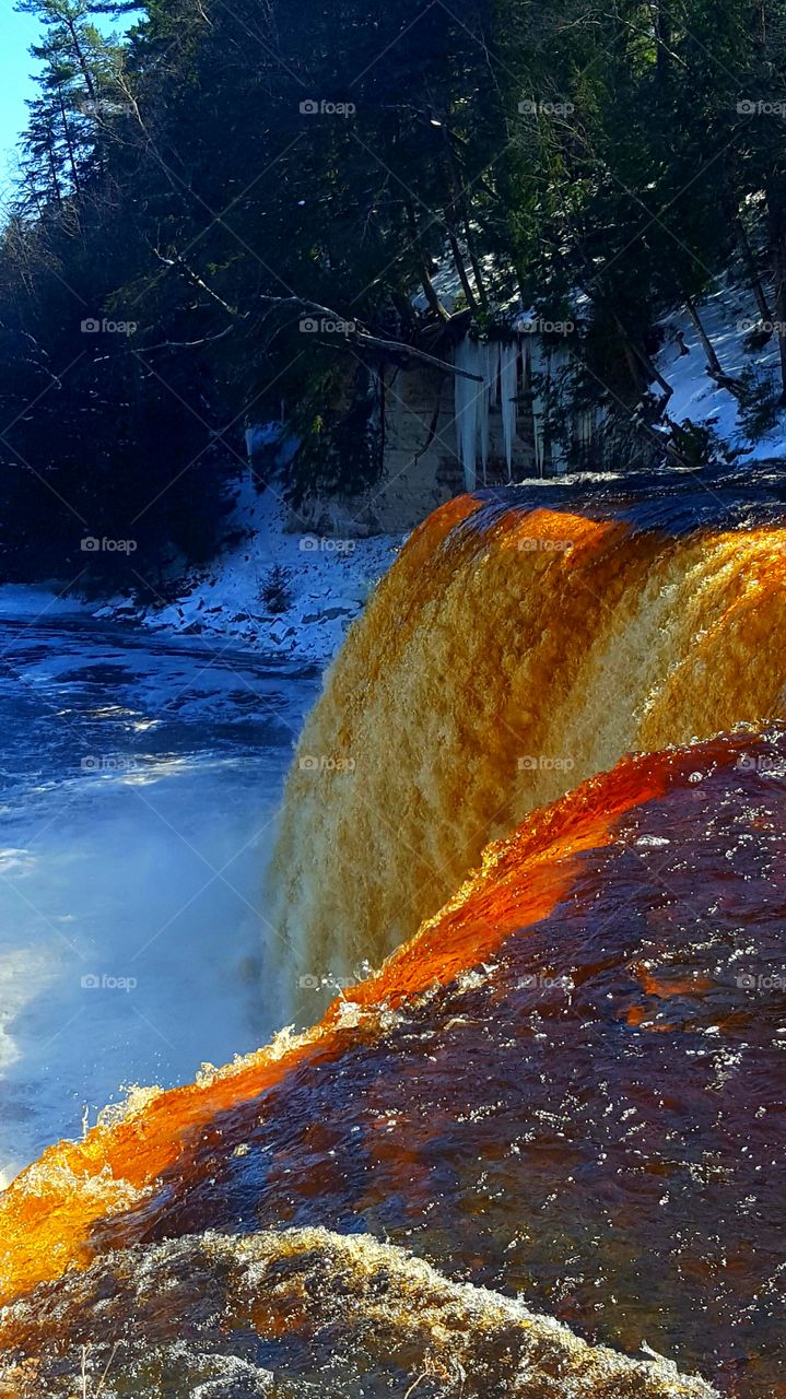 Taquanomen Falls
