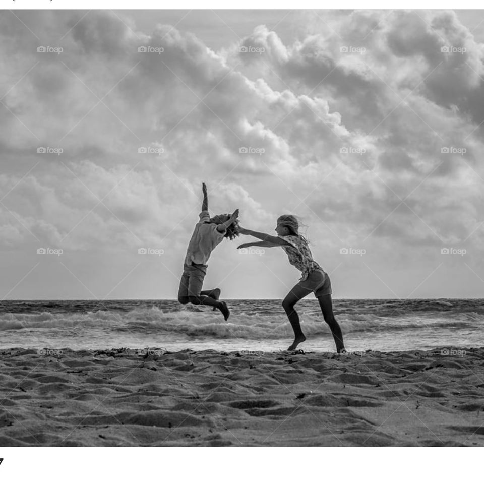 Siblings. Brother Sister dynamics. Pushing or Playing?