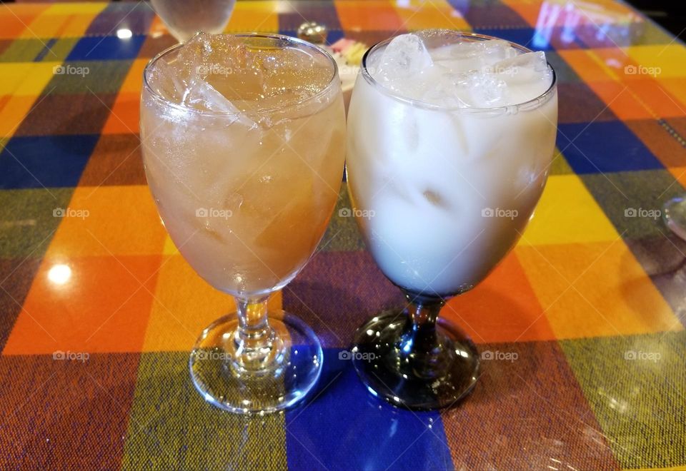 Agua de Tamarindo & Horchata