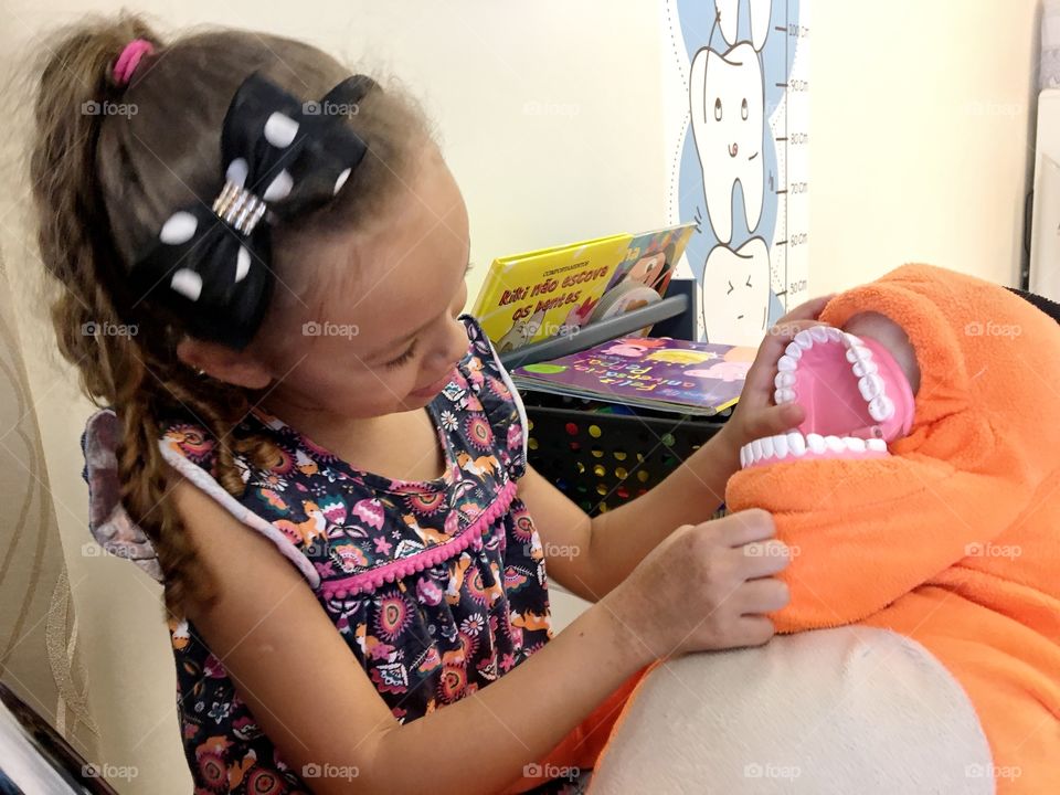 Child in the dentist's office