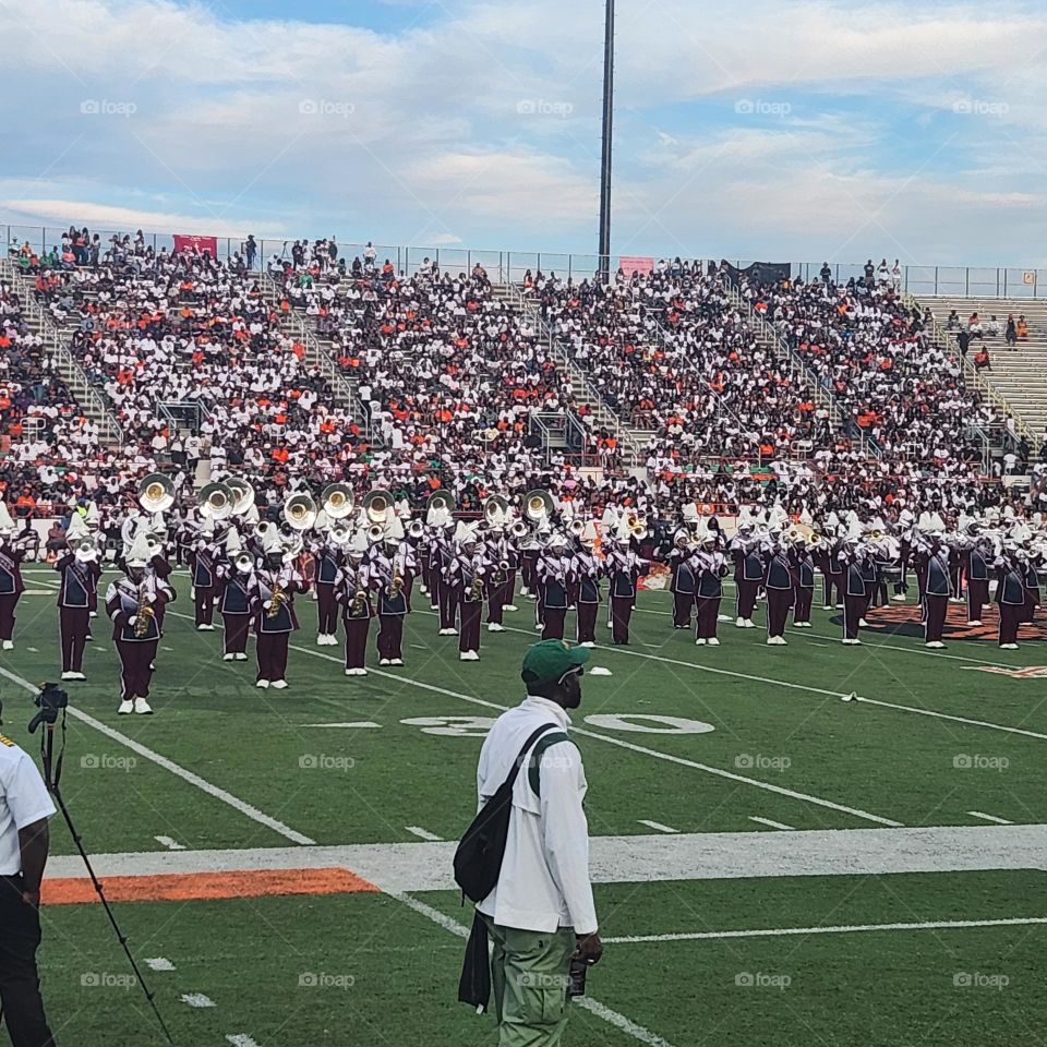 SCSU BULLDOGS MARCHING 101