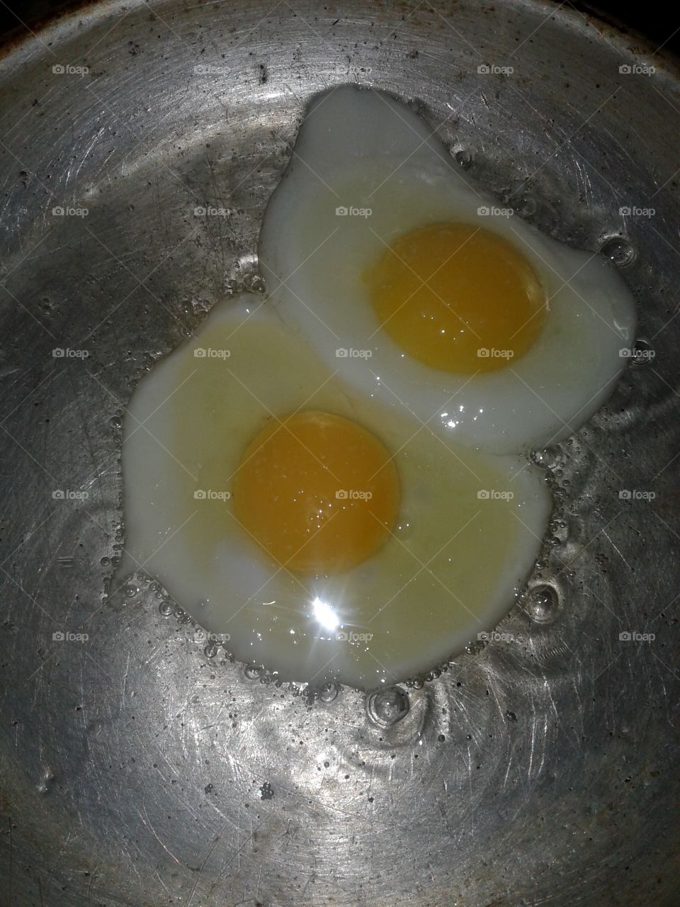 two eggs in a p