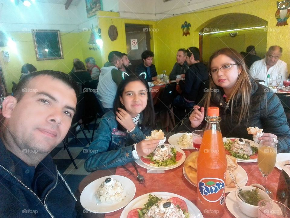 almuerzo en familia