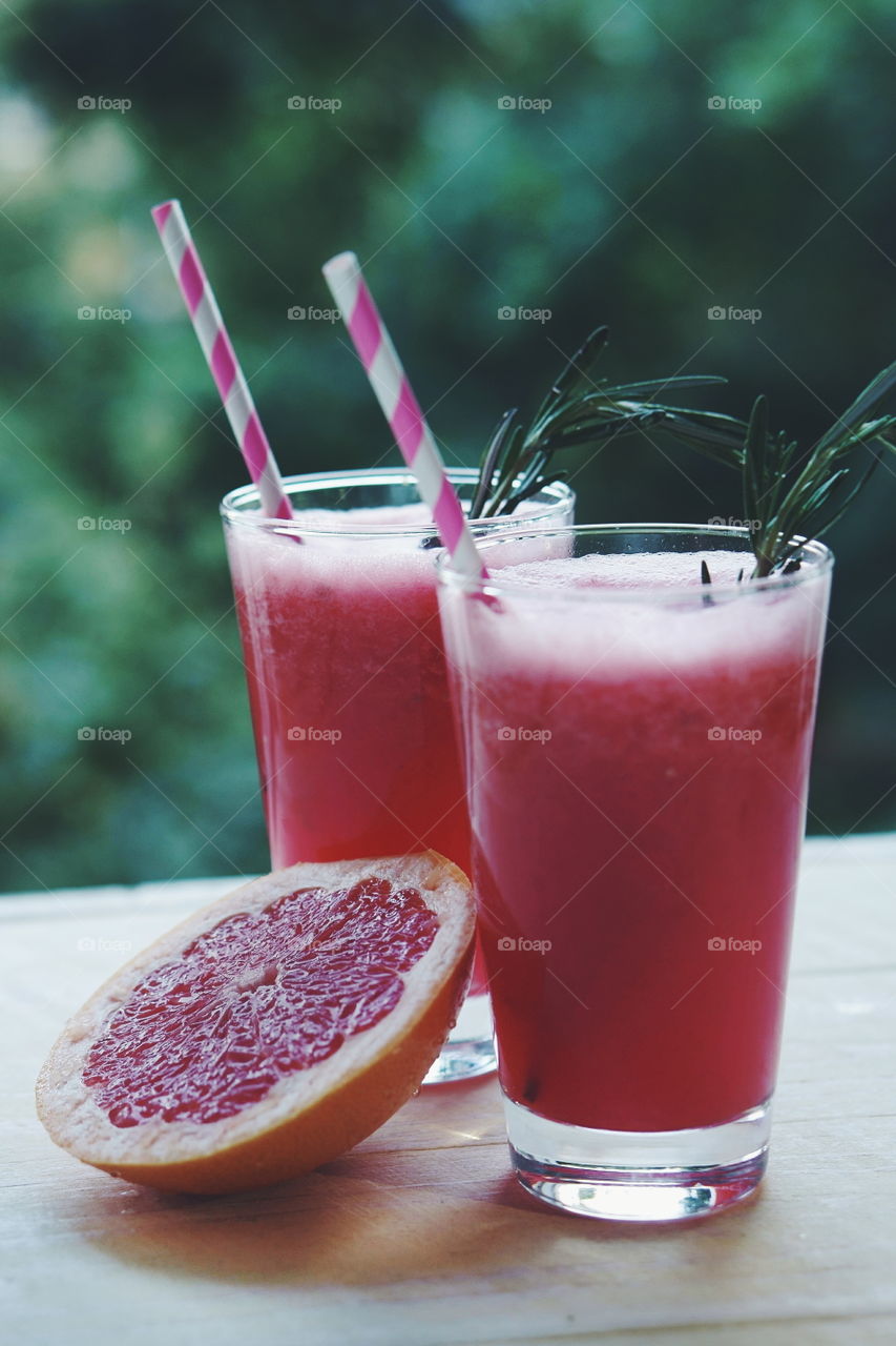 Juice with grape fruit