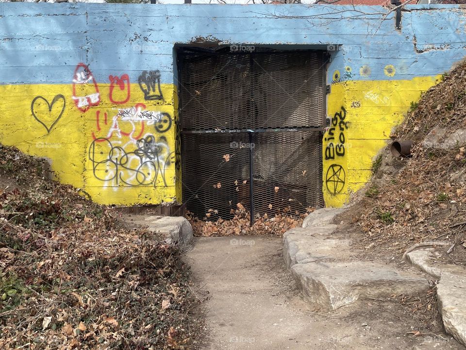 Graffiti and Gates