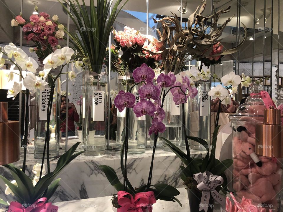 Cafetería y florería 