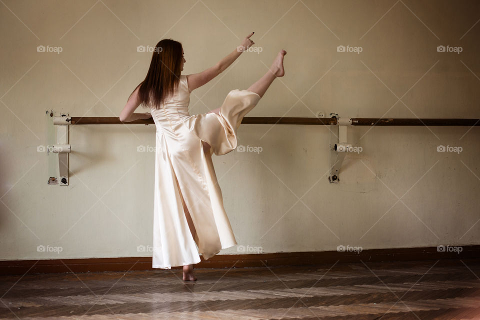 girl dancing in the studio