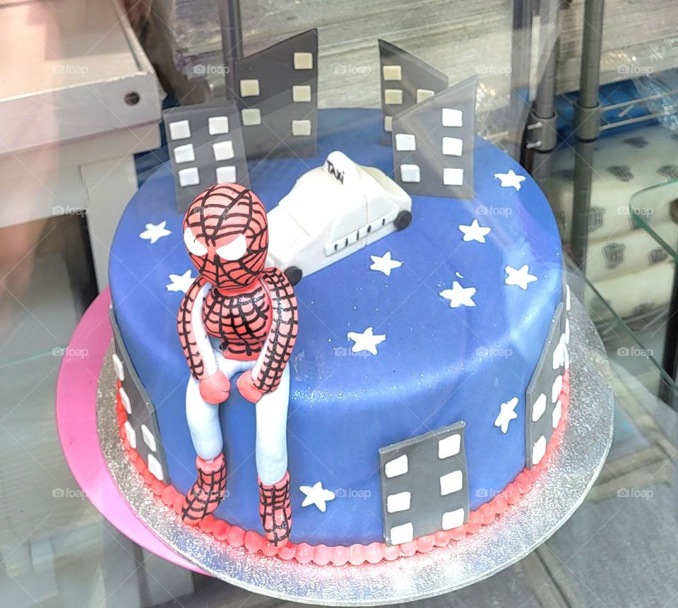 funny cake in Paris