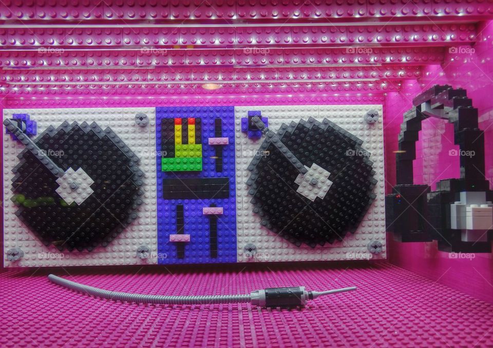 Funky Stereo. Lego Boombox
