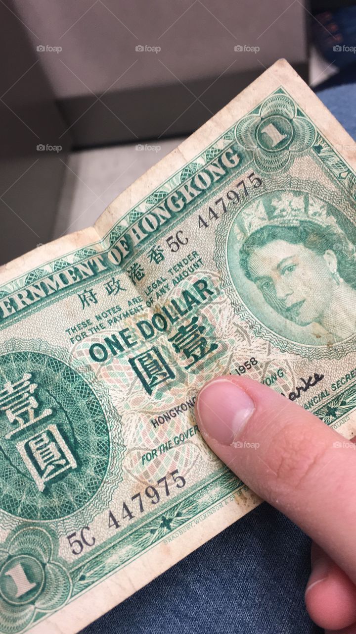 Hong Kong dollar  🇭🇰