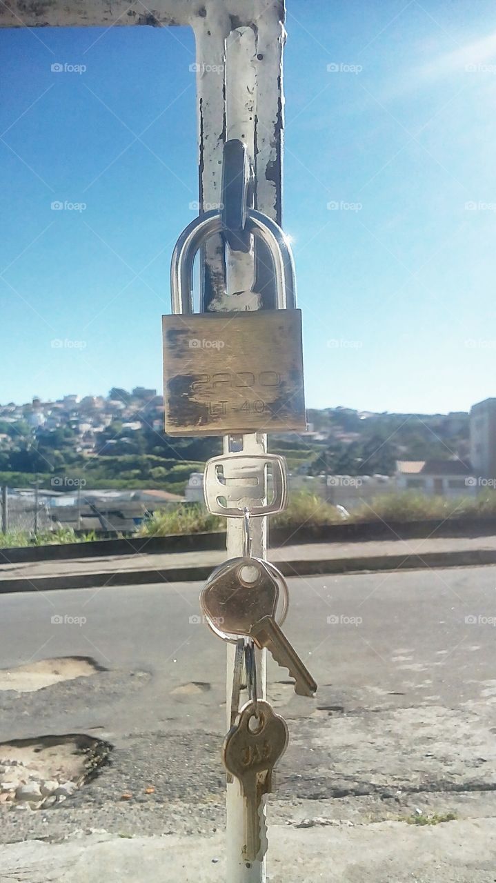 locked :)