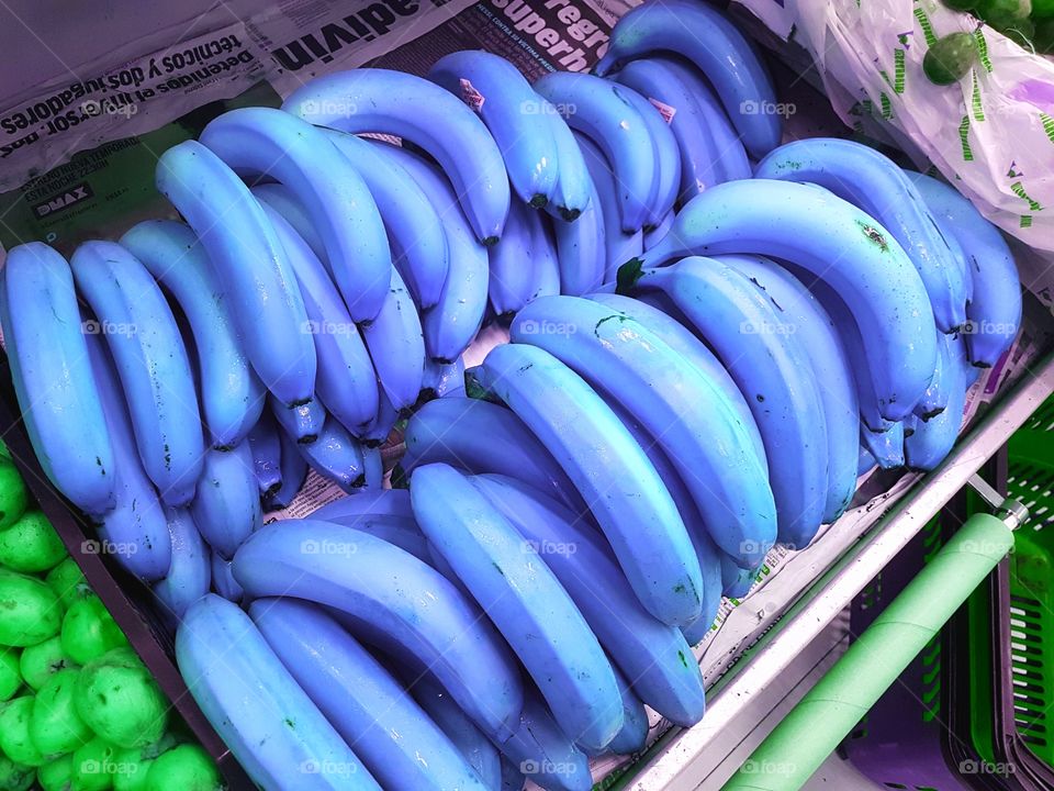 Blue bananas