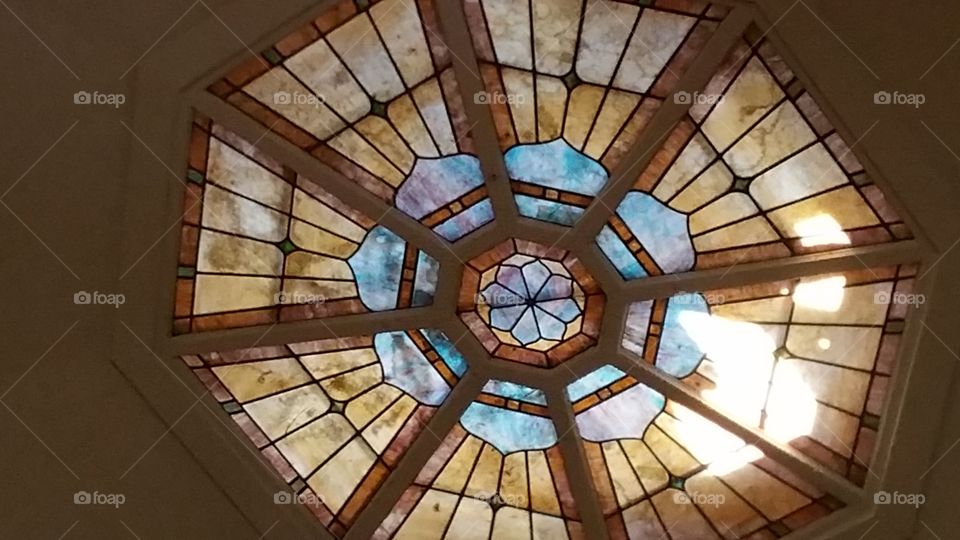 church stained glass ceiling filtered light religious spiritual vancouver wa compass church main street