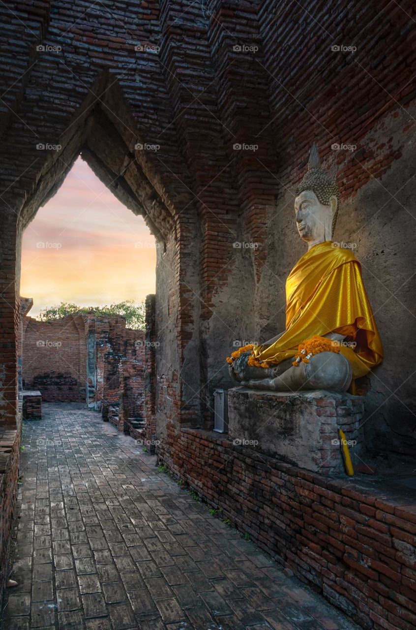 Gloden time Gloden scene of Thai Buddha