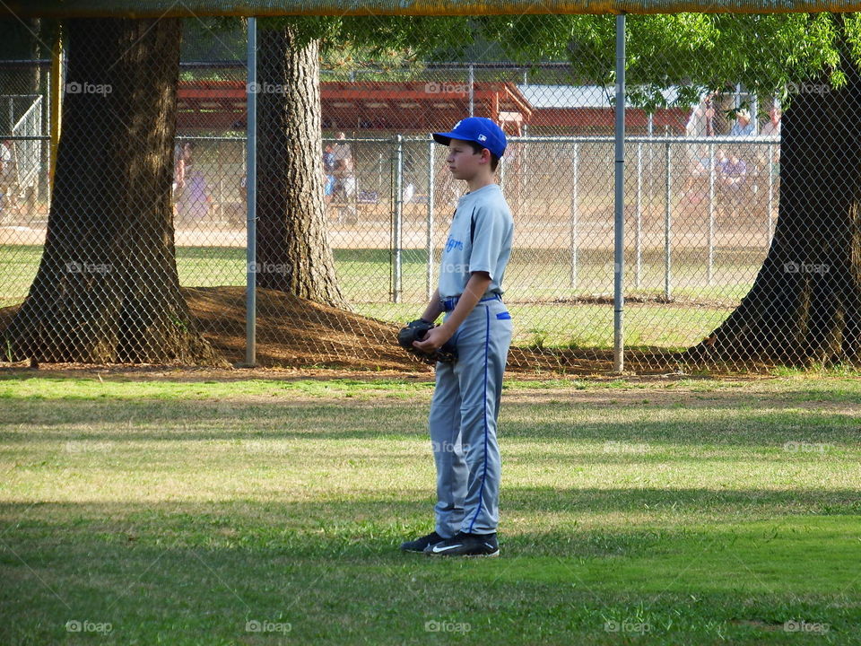 baseball outfielder