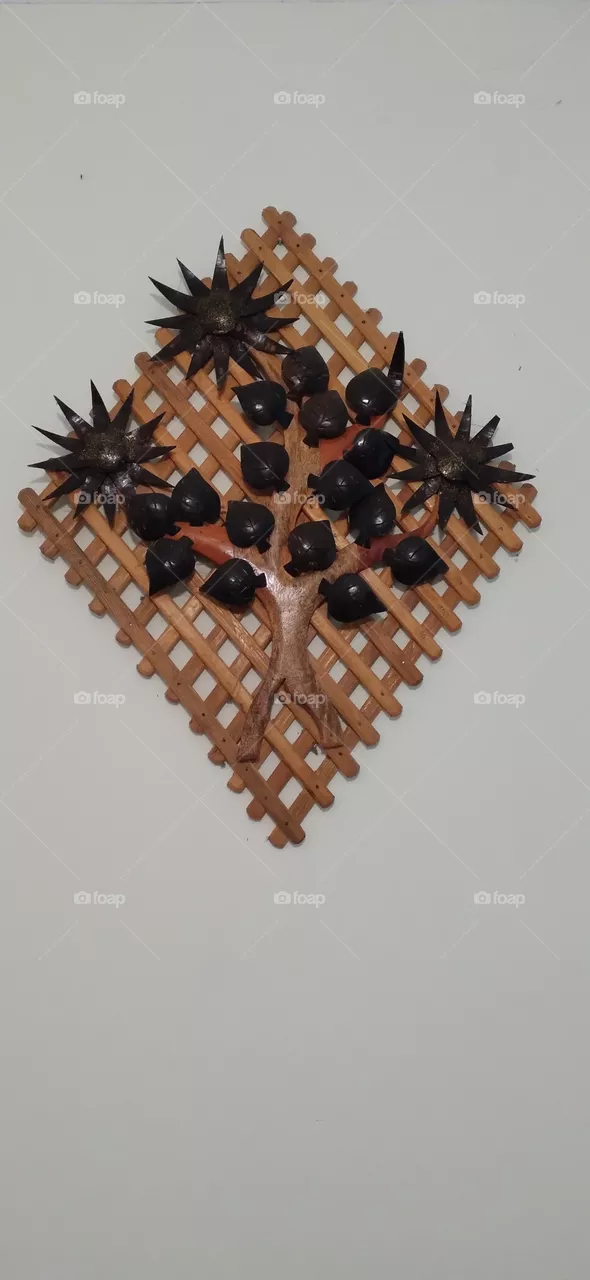 A design made from disposable materials.