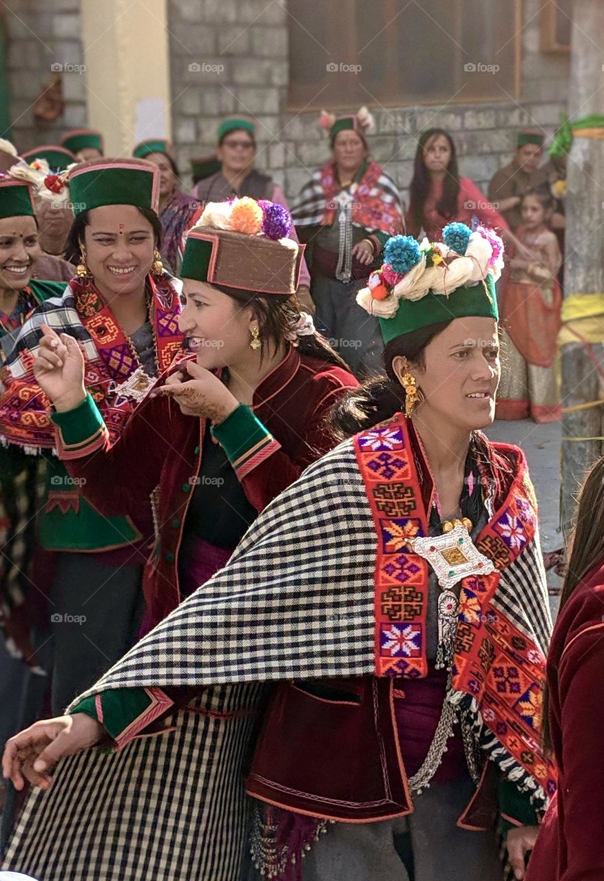 A colourful celebration; ode to old folk tunes 