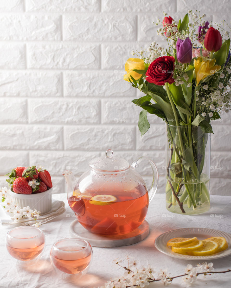 Tea set and spring flowers