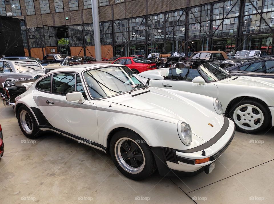 Retro white Porsche / Stunning old car / Retro vehicle exhibition / Amazing old cars