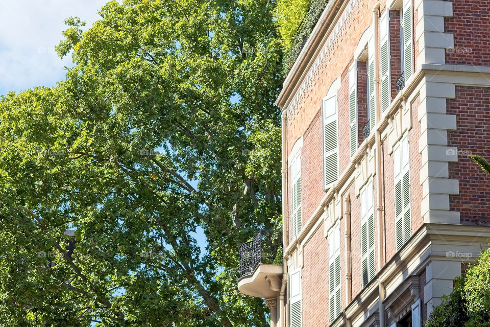 old house in the city