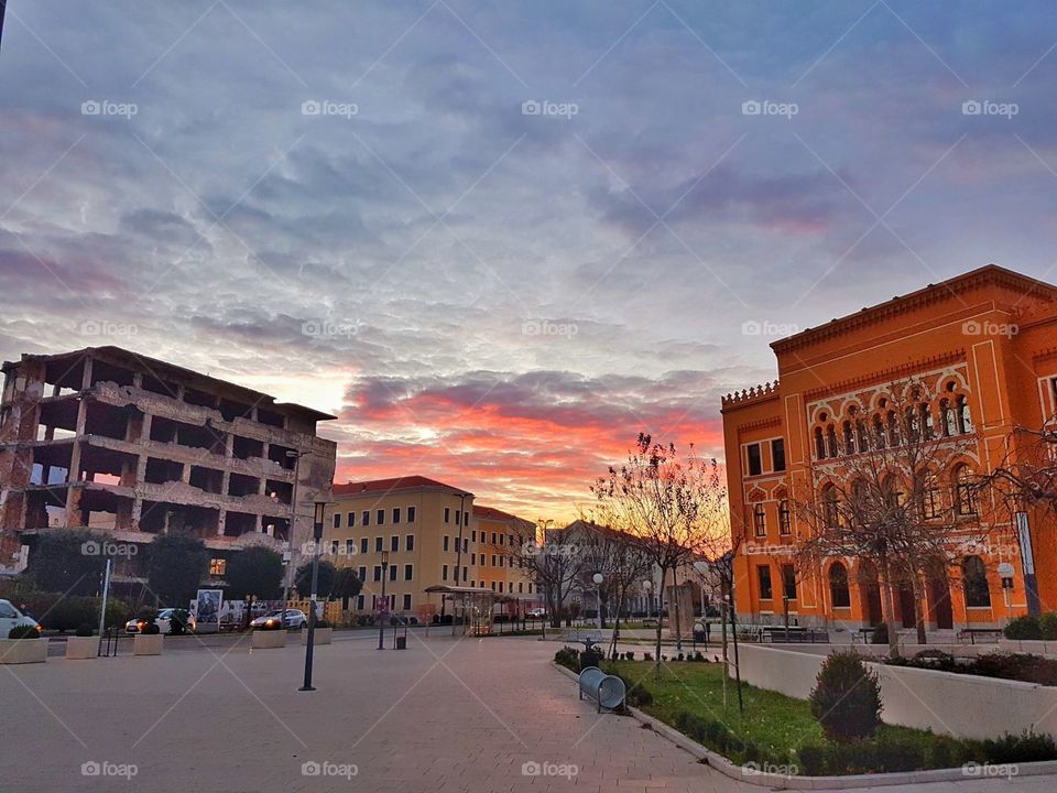 Square España, Mostar