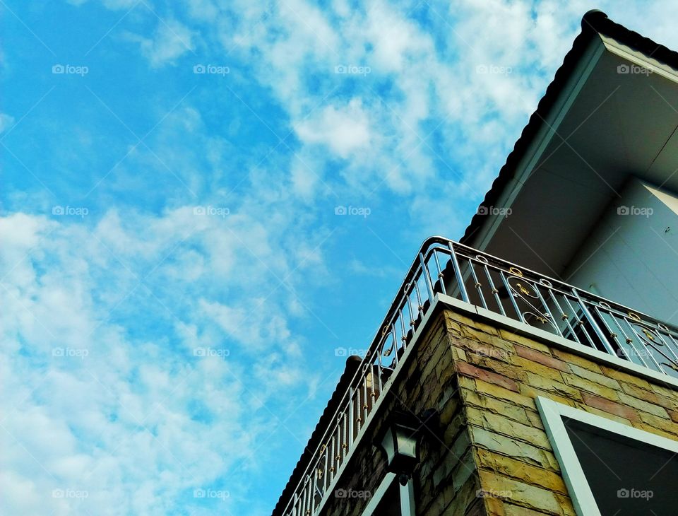 sky,roof