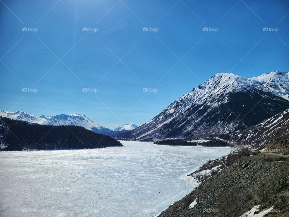 Lakes starting to thaw in Canada