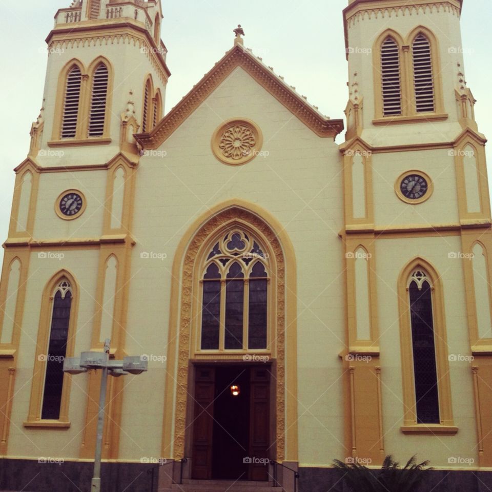 Catedral Nossa Senhora do Desterro, igreja matriz da Diocese de Jundiaí. “Ó Mãe de Deus, rogai por nós”.