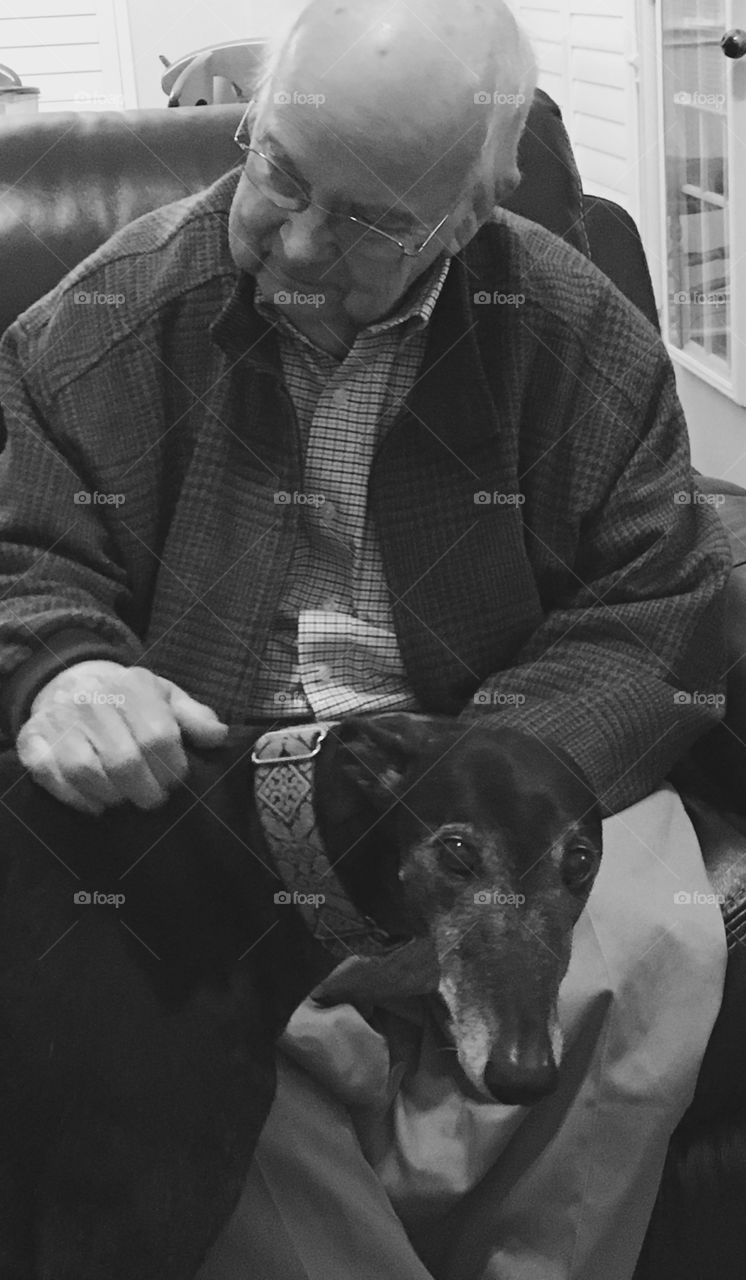 Saying Goodbye

This is the last time Uincle Jim would see his dog, Bella, before he passed away. #FOAPNATION