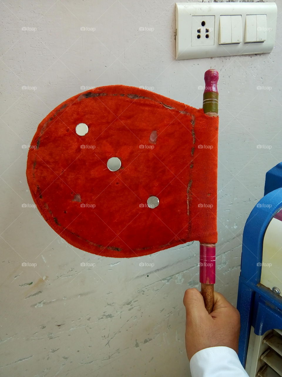 Old handy air fan in Bathinda city.