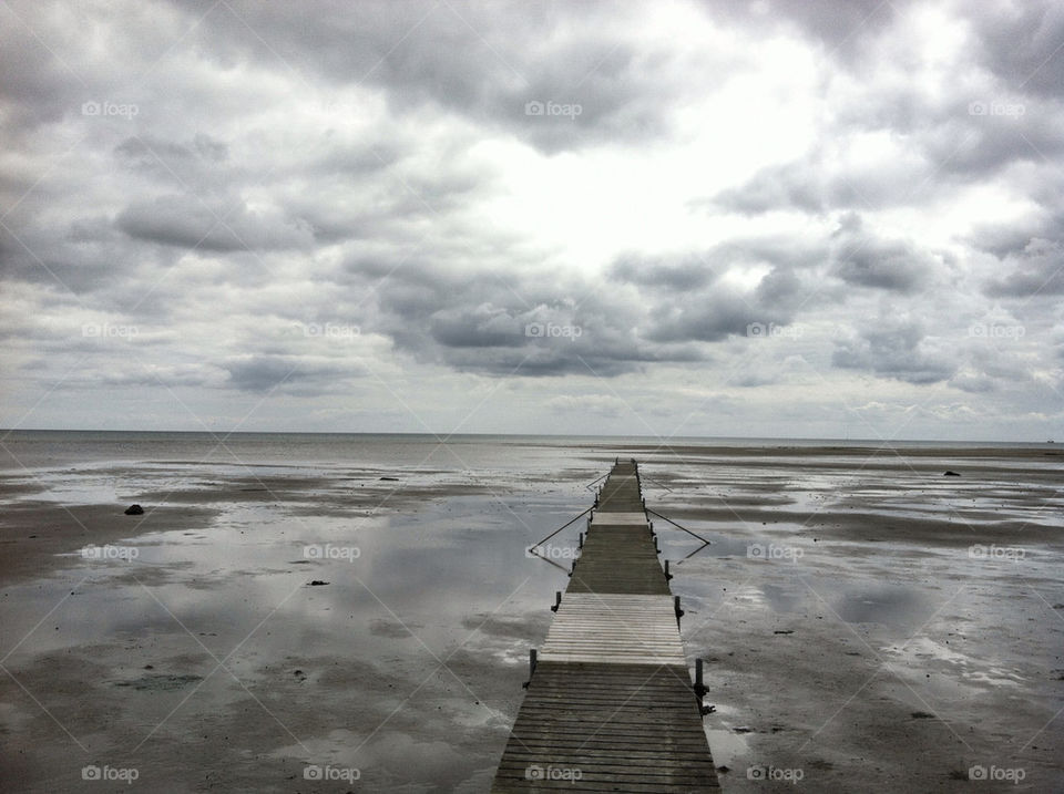 sky grey water vacation by greirik