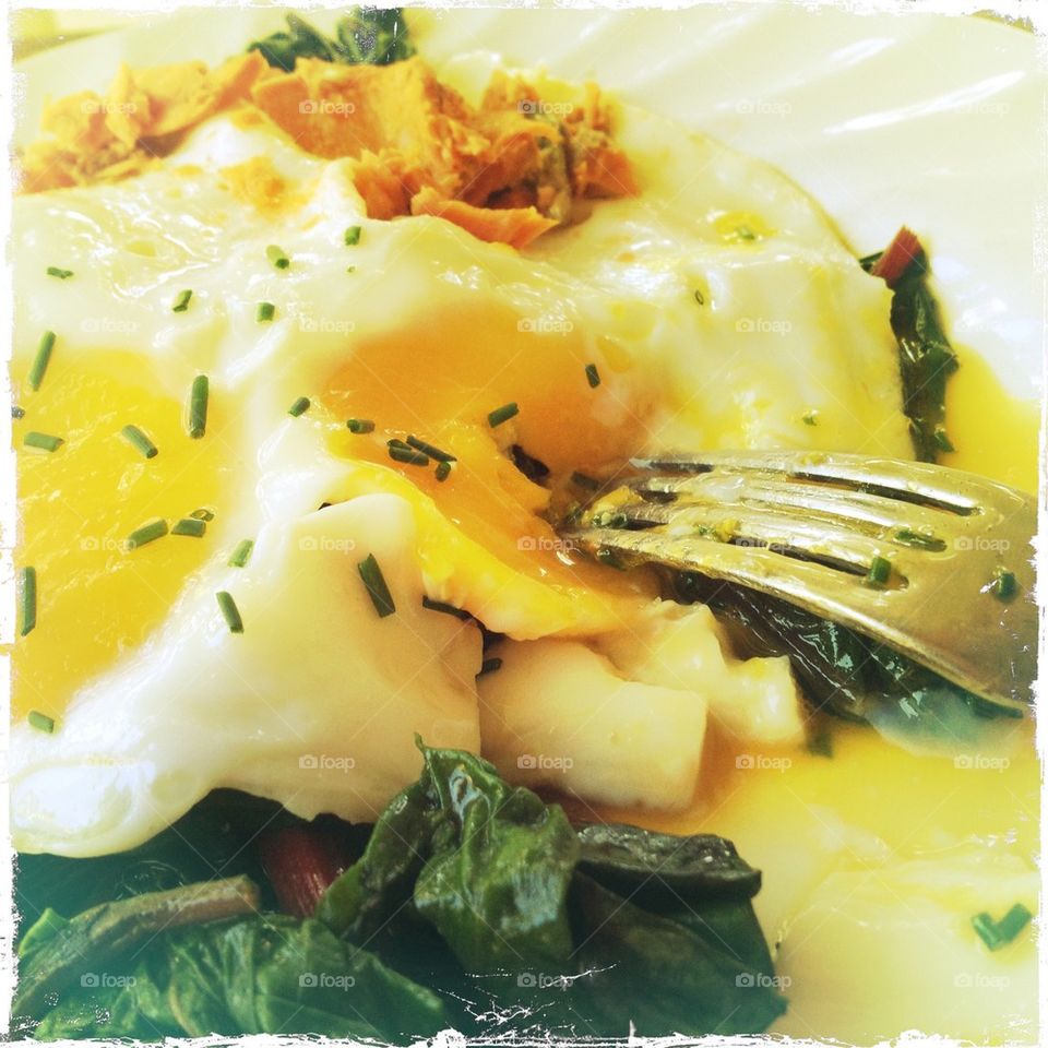 Eggs with greens