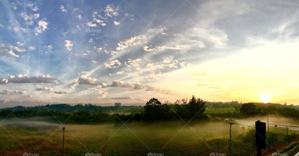 Desperte, Jundiaí.
Que a jornada diária possa valer a pena, inspirada na foto panorâmica de hoje!