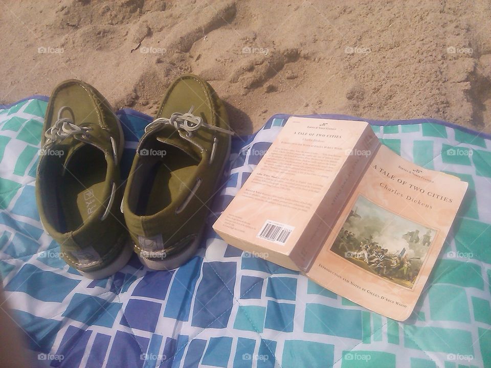 Reading on the Beach 3