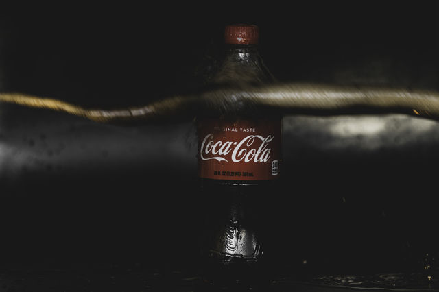 Coca Cola splash product photography 